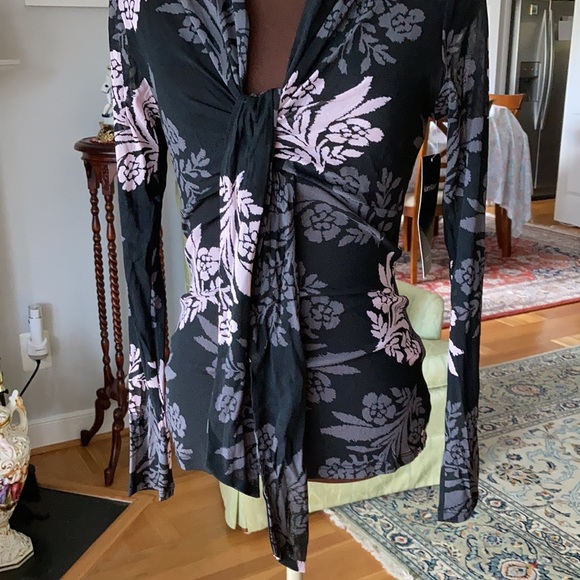 NWT Karen Kane Dream Girl Long sleeves floral sheer blouse - Picture 3 of 8